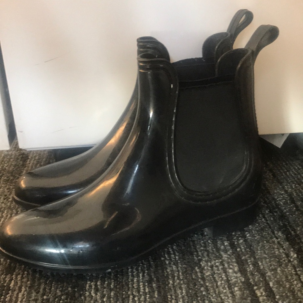 Rain boots